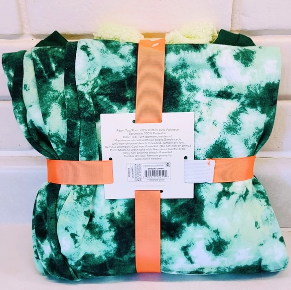 COLSIE BRAND ASPEN SKI CLUB GRAPHIC PRINT MULTI GREENS PAJAMAS WOMENS SIZE  M - Picture 3 of 5